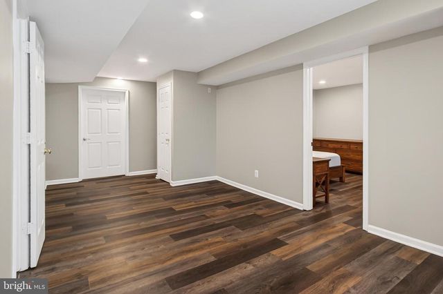 15403 MARTINS HUNDRED DR, Centreville, VA 20120