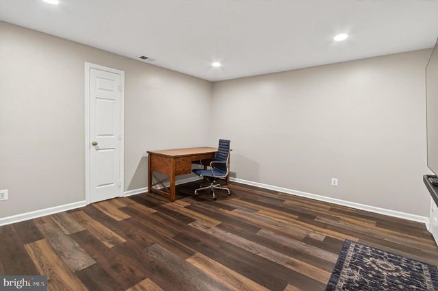 15403 MARTINS HUNDRED DR, Centreville, VA 20120