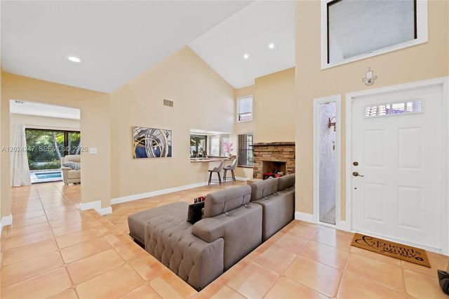 21718 Club Villa Ter, Boca Raton, FL 33433