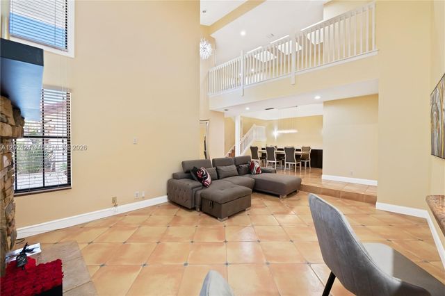 21718 Club Villa Ter, Boca Raton, FL 33433