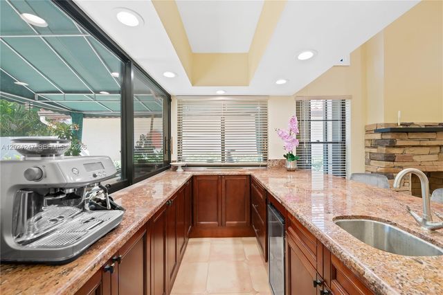 21718 Club Villa Ter, Boca Raton, FL 33433