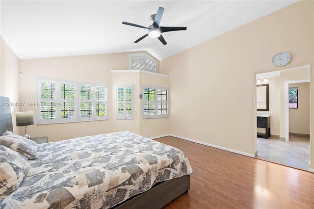 21718 Club Villa Ter, Boca Raton, FL 33433