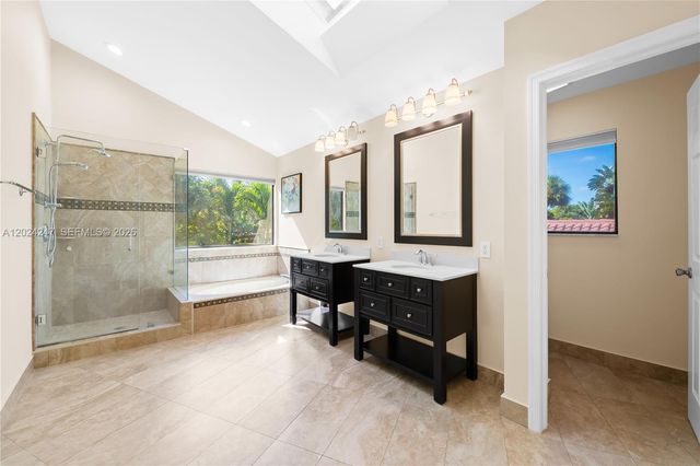 21718 Club Villa Ter, Boca Raton, FL 33433