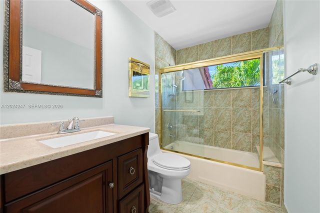 21718 Club Villa Ter, Boca Raton, FL 33433