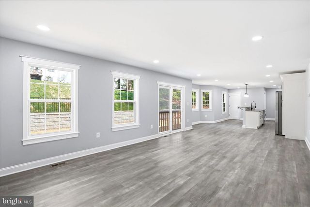 1357 N ROYAL AVENUE, Front Royal, VA 22630