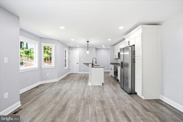 1357 N ROYAL AVENUE, Front Royal, VA 22630