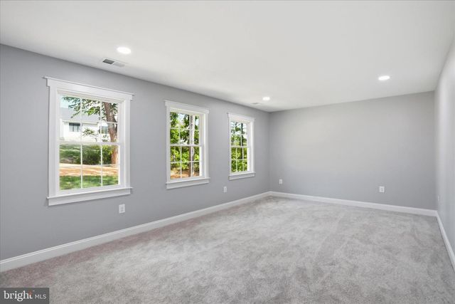 1357 N ROYAL AVENUE, Front Royal, VA 22630