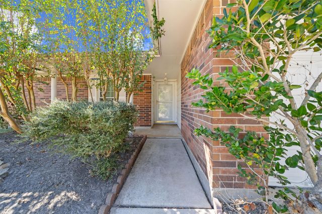 2302 Old Oak Lane, Kingwood, TX 77339