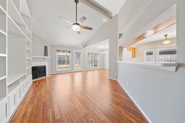 2302 Old Oak Lane, Kingwood, TX 77339