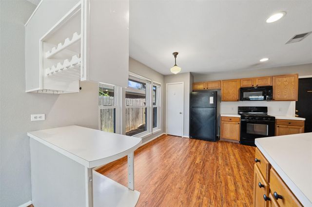 2302 Old Oak Lane, Kingwood, TX 77339
