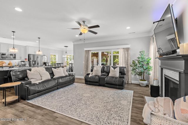 513 Saratoga Road, Sneads Ferry, NC 28460