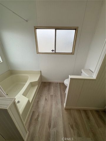 8655 Santa Fe E, Hesperia, CA 92345