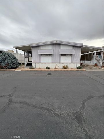 8655 Santa Fe E, Hesperia, CA 92345