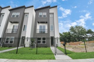 4802 Elysian Street C, Houston, TX 77009