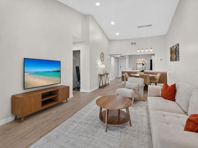 8342 E Boca Glades Boulevard 234, Boca Raton, FL 33434