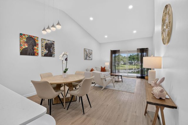 8342 E Boca Glades Boulevard 234, Boca Raton, FL 33434