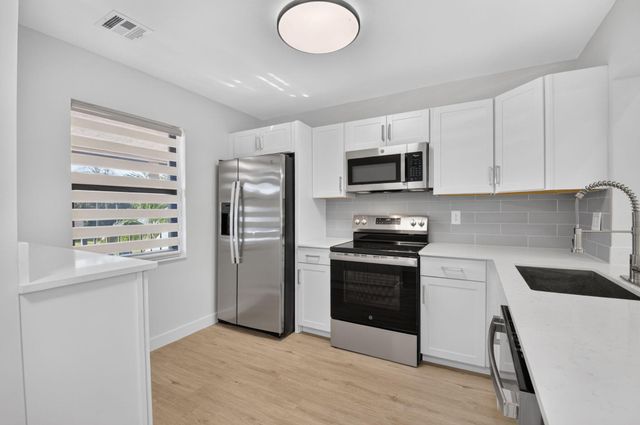8342 E Boca Glades Boulevard 234, Boca Raton, FL 33434