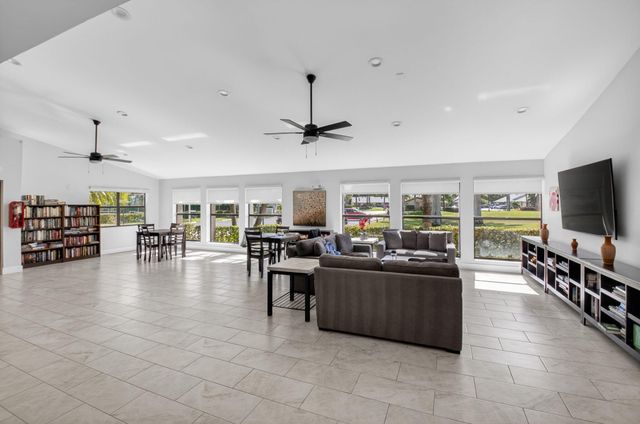 8342 E Boca Glades Boulevard 234, Boca Raton, FL 33434