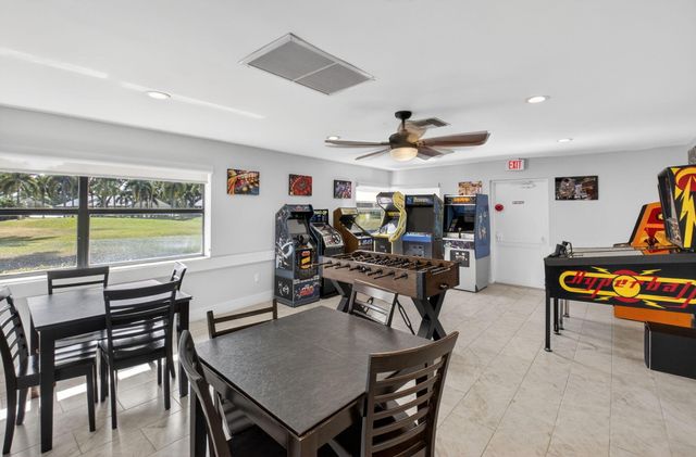 8342 E Boca Glades Boulevard 234, Boca Raton, FL 33434