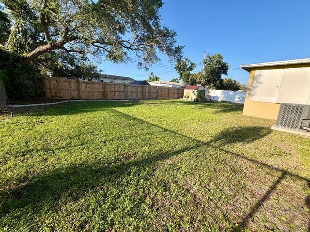 3624 ABINGTON AVENUE S, St Petersburg, FL 33711