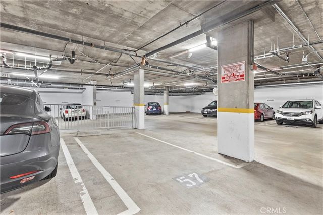 159 W Green, Pasadena, CA 91105