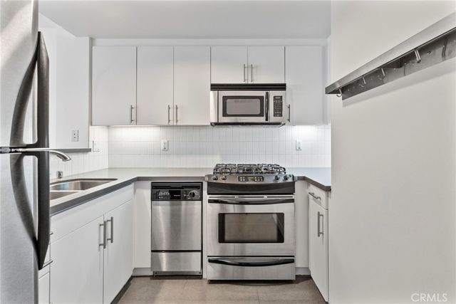 159 W Green, Pasadena, CA 91105