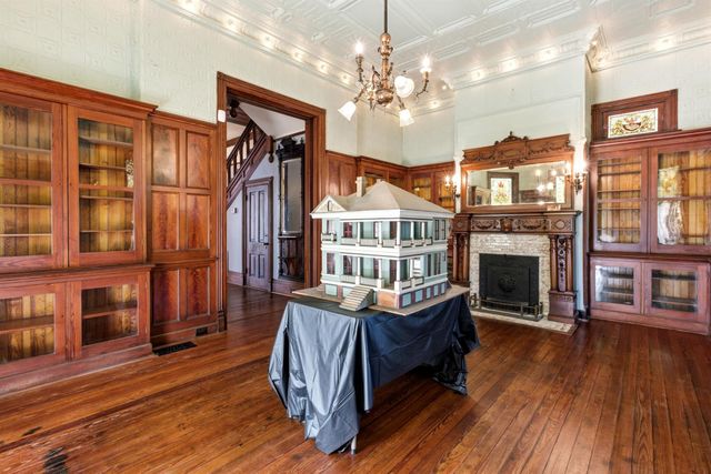 1116 Church Street, Galveston, TX 77550