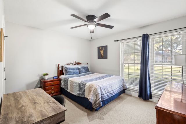 206 Cripple Creek Road, Glenn Heights, TX 75154