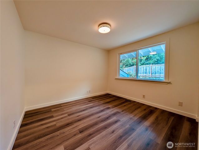 1135 147th Pl NE, Bellevue, WA 98007
