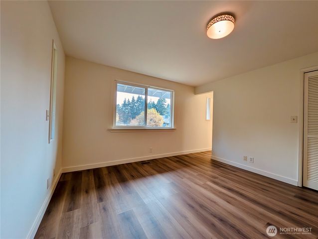 1135 147th Pl NE, Bellevue, WA 98007