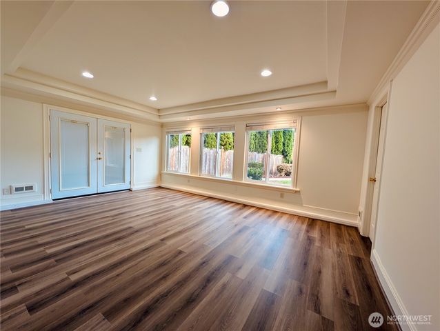1135 147th Pl NE, Bellevue, WA 98007