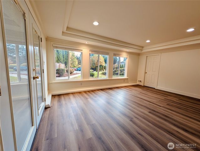 1135 147th Pl NE, Bellevue, WA 98007