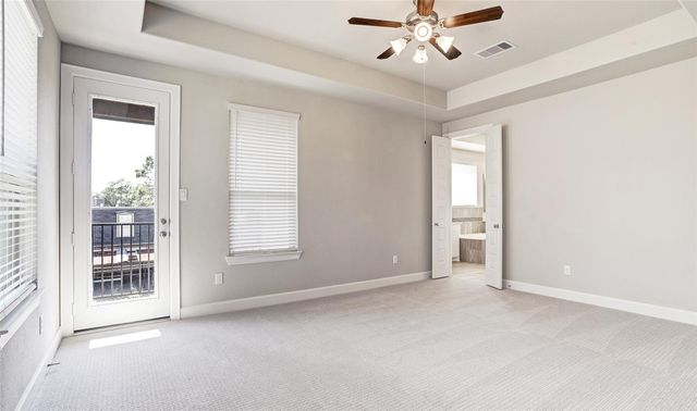 294 Peninsula Point Drive, Montgomery, TX 77356