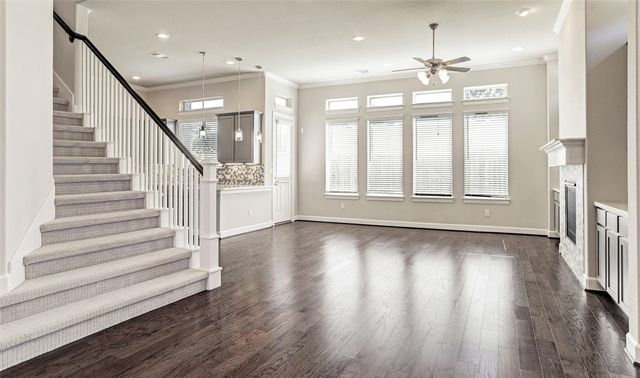 294 Peninsula Point Drive, Montgomery, TX 77356