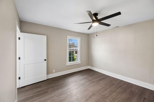 1009 N Hawthorne Street, Chattanooga, TN 37406