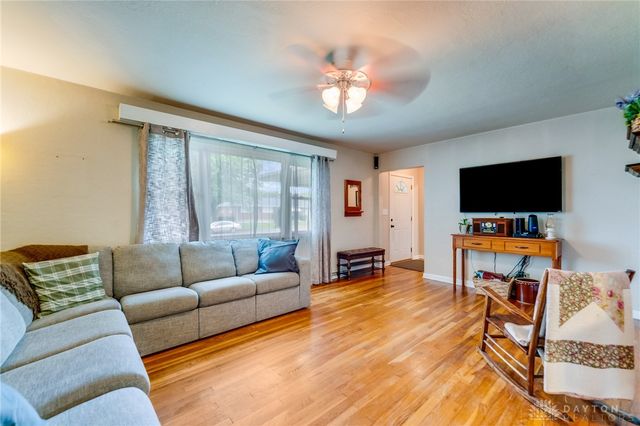 4841 Ridgewood Road, Springfield, OH 45503