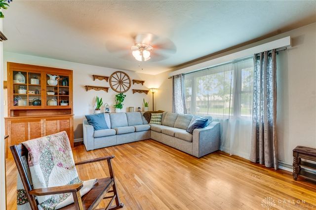 4841 Ridgewood Road, Springfield, OH 45503