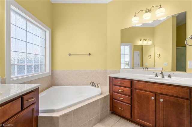 4104 Hansel Trace, Burlington, NC 27215