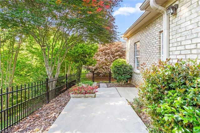 4104 Hansel Trace, Burlington, NC 27215