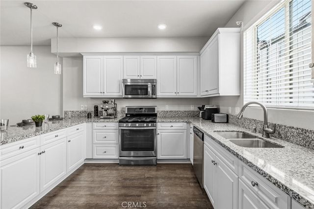 7214 N Chestnut, Van Nuys, CA 91405