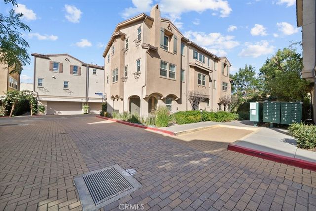 7214 N Chestnut, Van Nuys, CA 91405