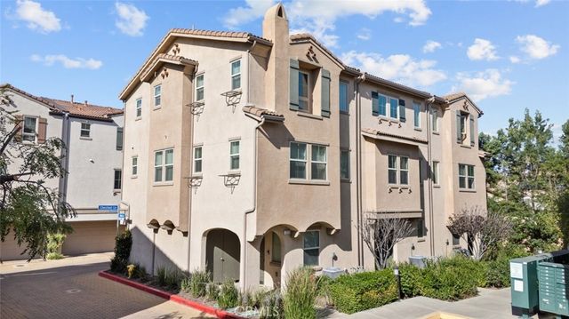 7214 N Chestnut, Van Nuys, CA 91405