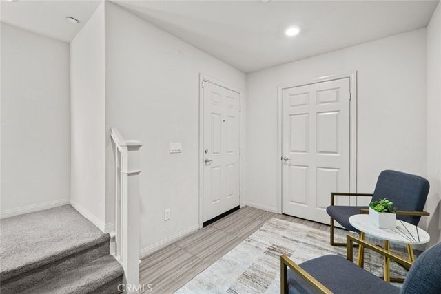 7214 N Chestnut, Van Nuys, CA 91405