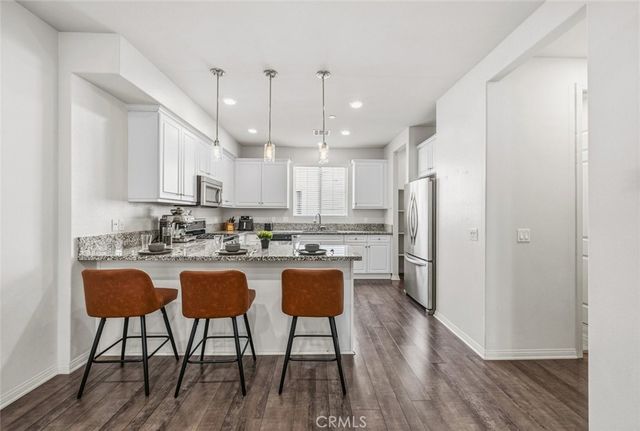 7214 N Chestnut, Van Nuys, CA 91405