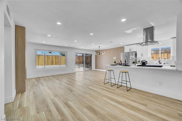923 Laramore Drive, Las Vegas, NV 89119