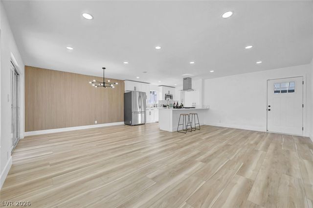 923 Laramore Drive, Las Vegas, NV 89119