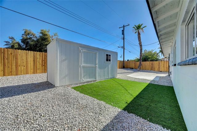 923 Laramore Drive, Las Vegas, NV 89119