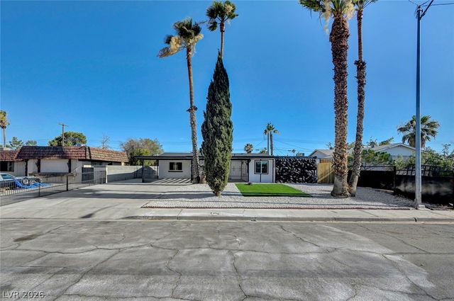 923 Laramore Drive, Las Vegas, NV 89119