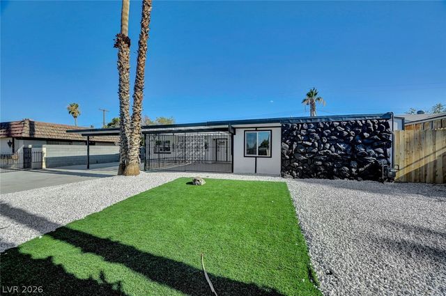 923 Laramore Drive, Las Vegas, NV 89119