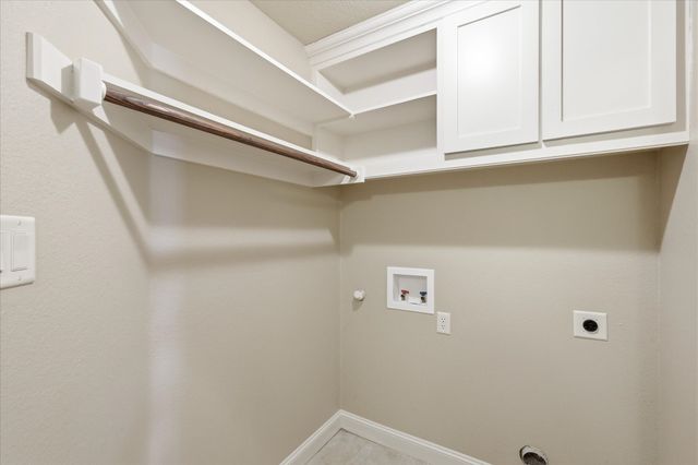 2010 Maxwell Court, Aubrey, TX 76227